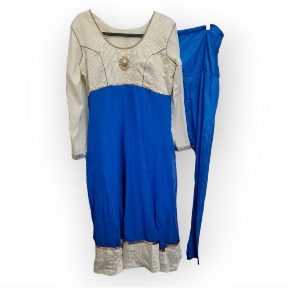 PAKISTANI/INDIAN Dress set, blue & Gokd stripe long dress